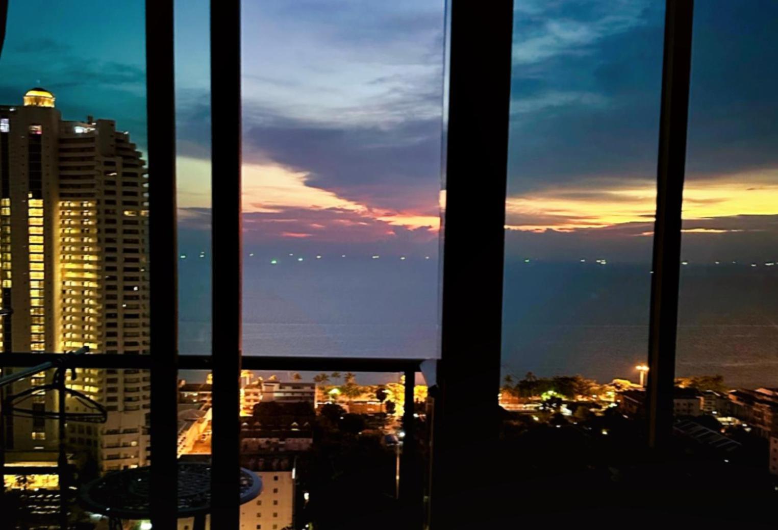 芭提雅高层海景奢华公寓the Riviera Jomtien生香家直达海滩2704 Exteriör bild