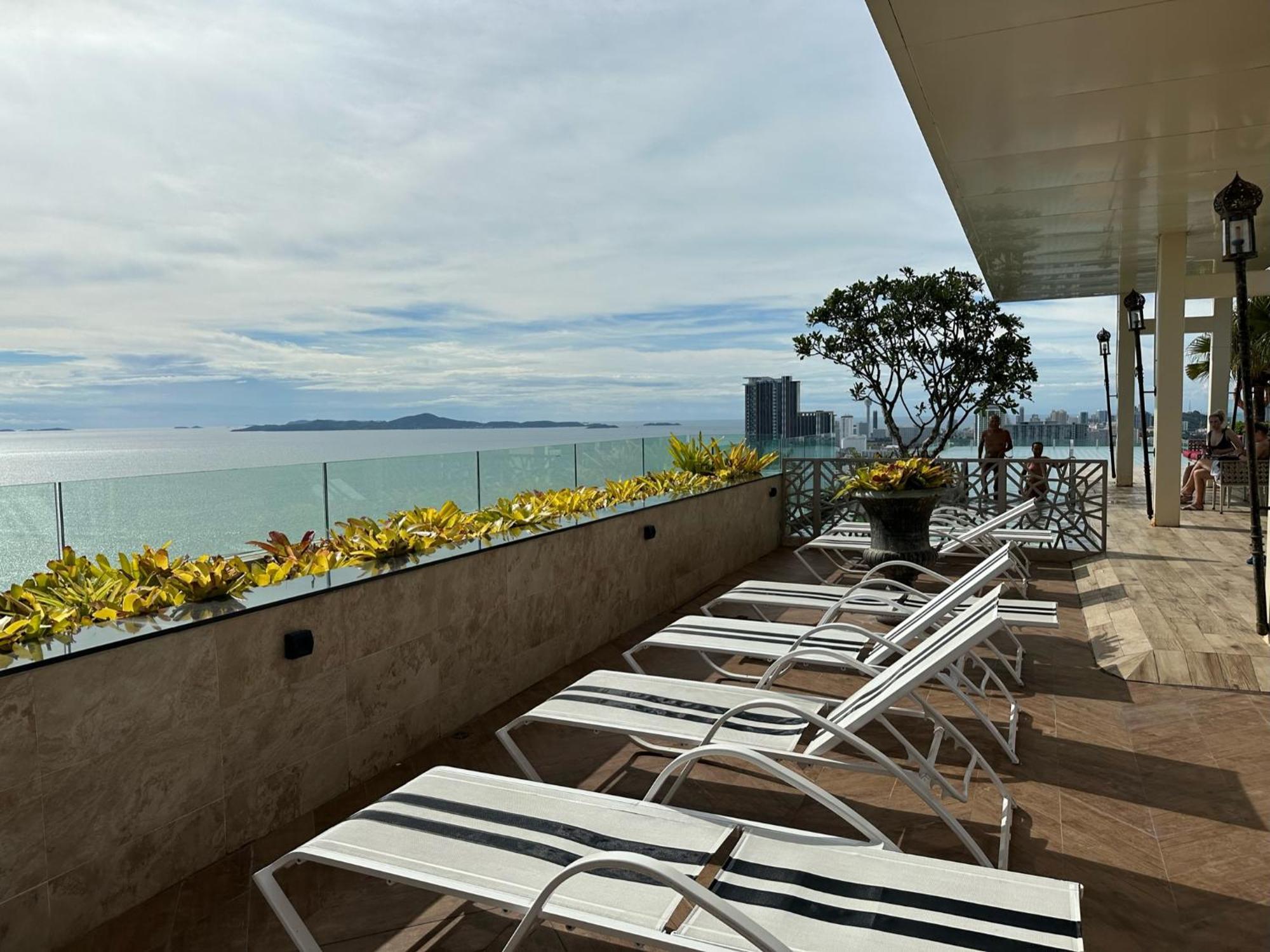 芭提雅高层海景奢华公寓the Riviera Jomtien生香家直达海滩2704 Exteriör bild